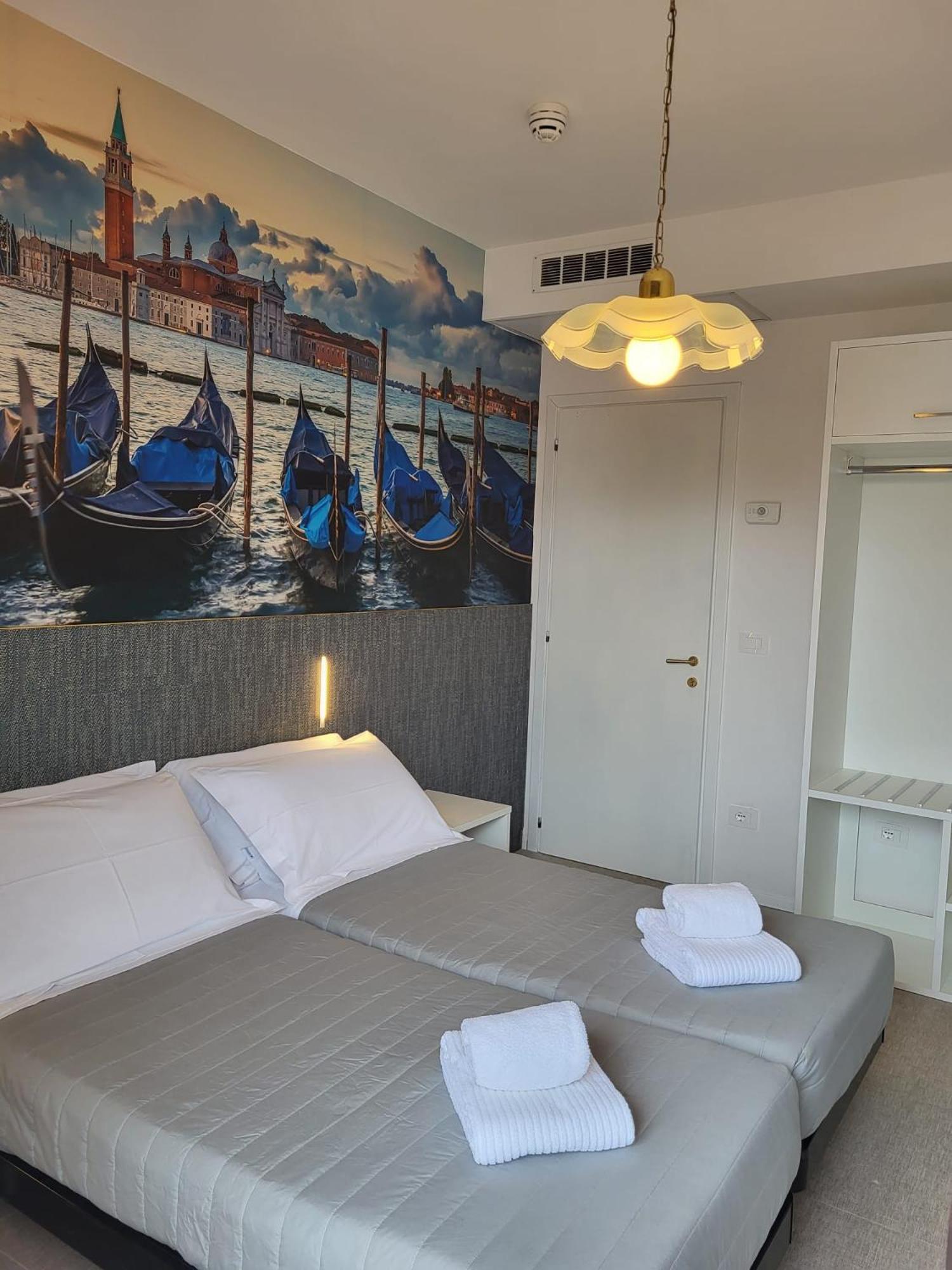 Hotel Piccadilly Jesolo Extérieur photo